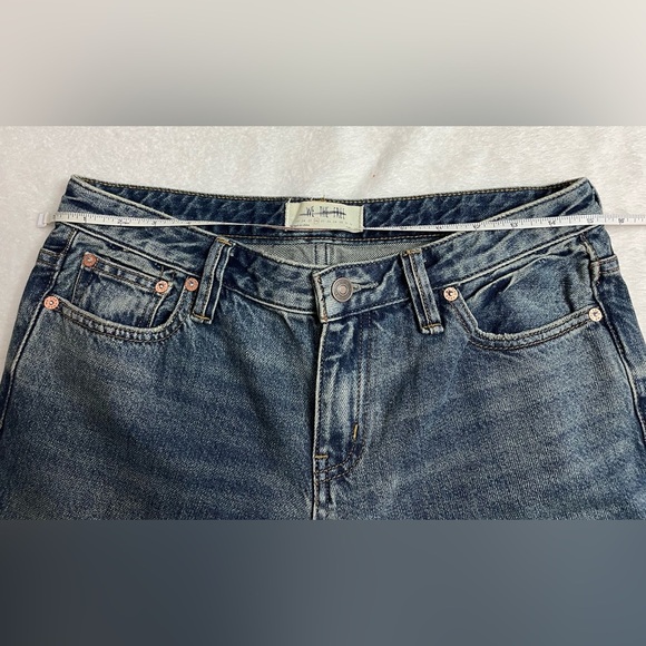 We The Free People Vintage Raw Hem Flared Jeans Size 26 Fringe Cut Out - Picture 9 of 10